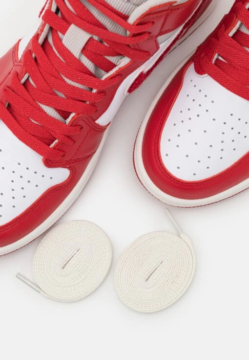 W Air Jordan 1 Retro Hi Og - High-Top Trainers -Jiaxin Sport Shop 6f537b891a634d4994214567a03da2e8 scaled