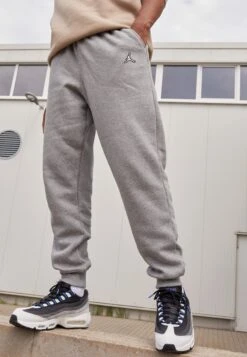 Jordan Pant - Tracksuit Bottoms - Carbon Heather/Black/White -Jiaxin Sport Shop 6f97bfa75ec9474e886cd4f0a7f506d9