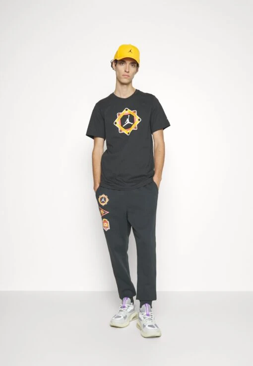 Jordan Crew - Print T-Shirt - Off Noir/White -Jiaxin Sport Shop 71405fe985d14c1ea610dc26b329f048 scaled