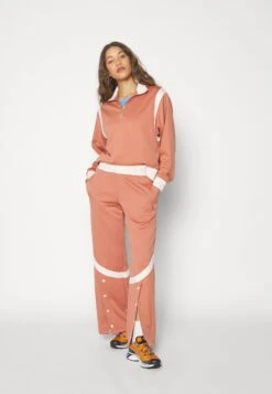 Jordan Suit - Long Sleeved Top - Sky Orange/Guava Ice -Jiaxin Sport Shop 769c2c0f306248e989aea4b5903279c6