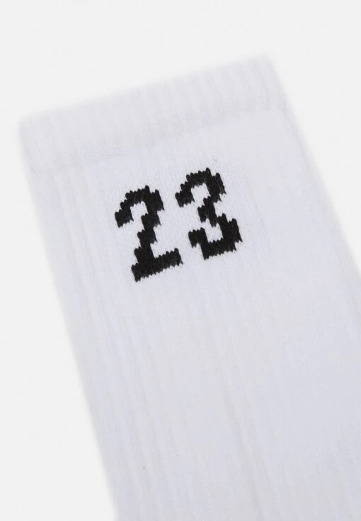 Jordan Essential Crew 3 Pack - Sports Socks - White/Black -Jiaxin Sport Shop 76f99559b7eb42c4b653402c4e24a02b scaled