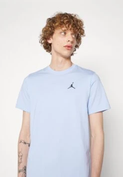 Jordan Brand Crew - Print T-Shirt - Royal Tint/Baltic Blue/Black) -Jiaxin Sport Shop 79d412aa38ff44a99667a826d86a6a2e