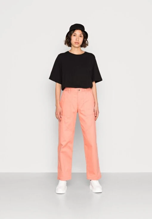 Jordan Essential Utility Core - Trousers - Lt Madder Root -Jiaxin Sport Shop 7bc8b3daf7b2424fb46a451b6beaae8c scaled