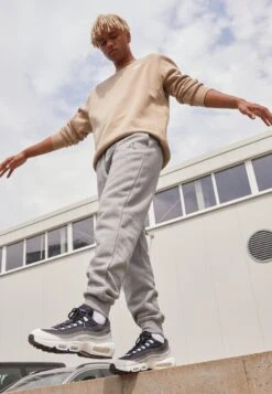 Jordan Pant - Tracksuit Bottoms - Carbon Heather/Black/White