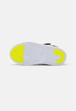 Jordan 1 Low Alt Se Unisex - Basketball Shoes - Volt/Black/White -Jiaxin Sport Shop 7ed8b7420cea4bfbbed3a21696731dc4