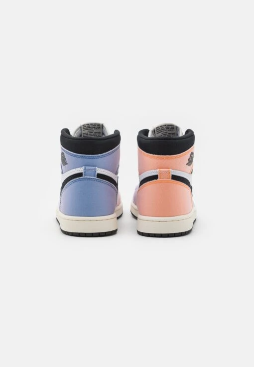 Air Jordan 1 Retro Unisex - High-Top Trainers - Vivid Orange/Black/Iced Lilac/True Blue/Sail -Jiaxin Sport Shop 80f0a48e7d9d411aacf30e23bb139f5a scaled