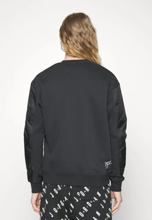 Jordan M J Flt Gfx Flc Crew - Sweatshirt - Black/Phantom/Phantom -Jiaxin Sport Shop 8295a78858f04be297cc2794c5a7908a scaled