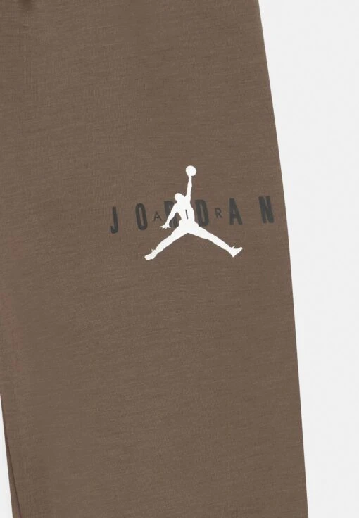 Jordan Jumpman Sustainable Pant Unisex - Tracksuit Bottoms - Palomino -Jiaxin Sport Shop 862eef4e351b47dbbe2c2fab3f127819 scaled