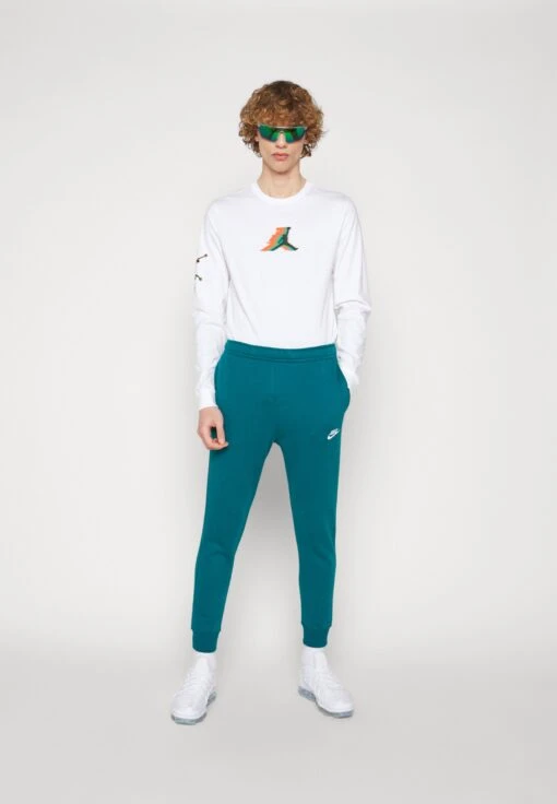 Jordan Brand Crew - Long Sleeved Top - White/Black -Jiaxin Sport Shop 876ec15aa9ed4db89031cf72e2f19879 scaled
