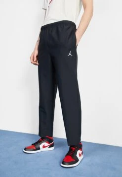 Jordan Crop Pant - Tracksuit Bottoms - Black/White