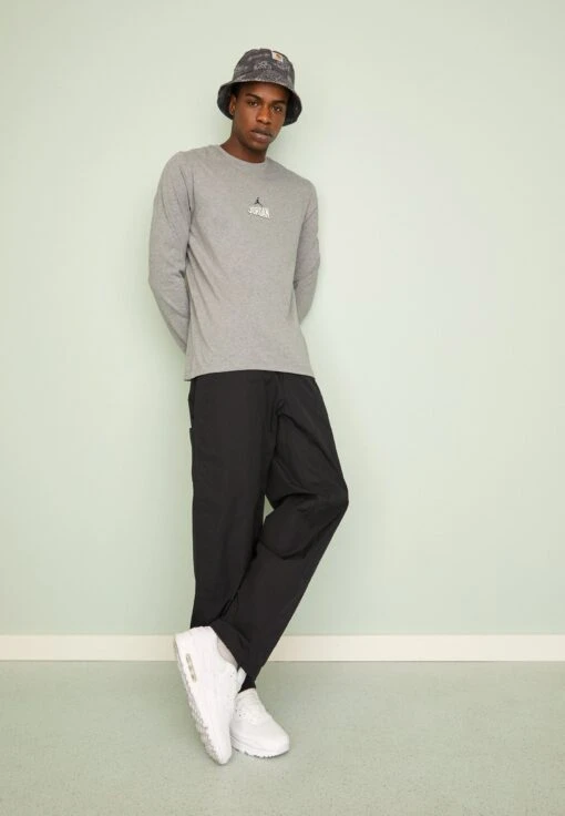 Jordan Crew - Long Sleeved Top - Carbon Heather/Black -Jiaxin Sport Shop 901ee5da5e86446e862f2c0945e5f318 scaled