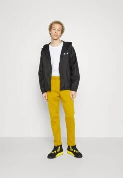 Jordan Jacket - Windbreaker - Black/Smoke Grey -Jiaxin Sport Shop 96edeab9d30749bf9dfef64711fa4a6b
