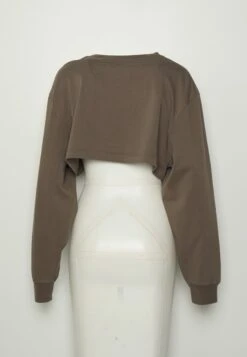 Jordan Crop Tee - Long Sleeved Top - Palomino -Jiaxin Sport Shop 971db529d3db44e7a4f27756a6b7c39c