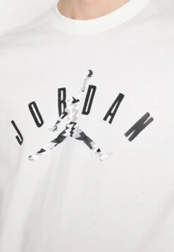 Jordan Crew - Print T-Shirt - Sail/Black -Jiaxin Sport Shop 9a2b299f1aa1482eb05828ddc8edd88b