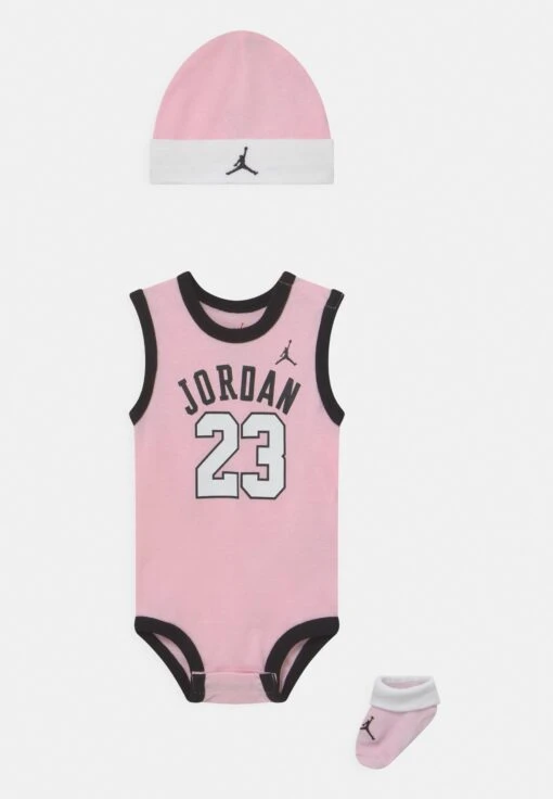 Jordan 23 Set Unisex - Beanie - Pink Foam -Jiaxin Sport Shop 9c04fea630534afca91eafa9c0893914 scaled