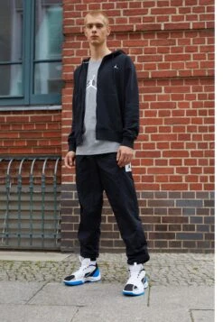Jordan Hoodie - Zip-Up Sweatshirt - Black