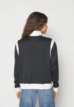 Jordan Suit - Long Sleeved Top - Black/Sail -Jiaxin Sport Shop 9e30ccd2427349b5a9ff437ec7fd0f38