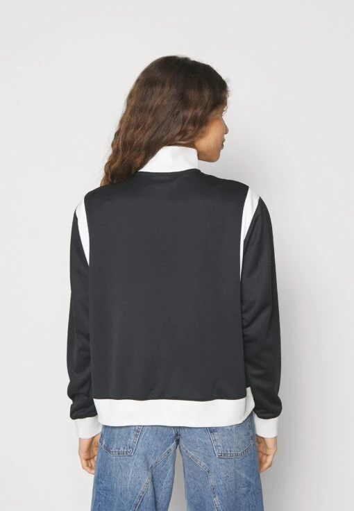 Jordan Suit - Long Sleeved Top - Black/Sail -Jiaxin Sport Shop 9e30ccd2427349b5a9ff437ec7fd0f38 scaled