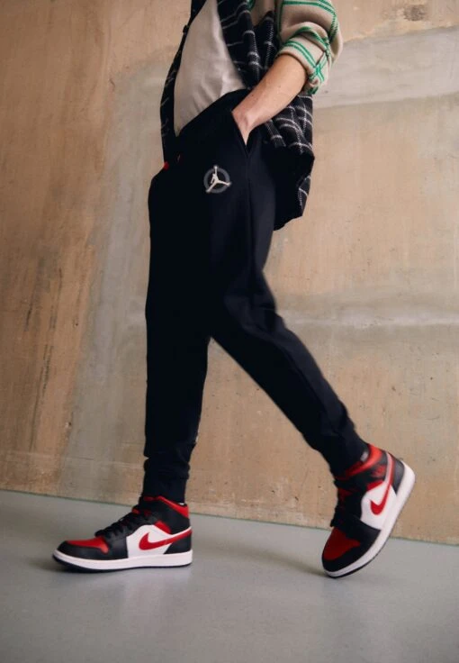 Jordan Pant - Tracksuit Bottoms - Black/Rush Orange -Jiaxin Sport Shop a3e3c4b3fc594ccaa9f7e6d77b1c25cd scaled