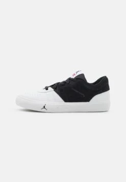 Jordan Series Es - Trainers - Black/University Red/White/Summit White/Off Noir