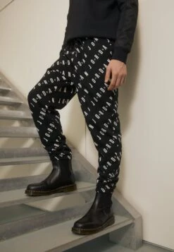 Jordan M J Ess Aop Gfx Flc- Tracksuit Bottoms - Black -Jiaxin Sport Shop a650a25ac6374478986973c81fe6d579