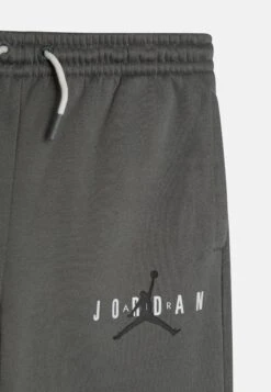 Jordan Jumpman Sustainable Pant Unisex - Tracksuit Bottoms - Smoke Grey -Jiaxin Sport Shop a7f54472102c43a7a5f31202074a1f3e