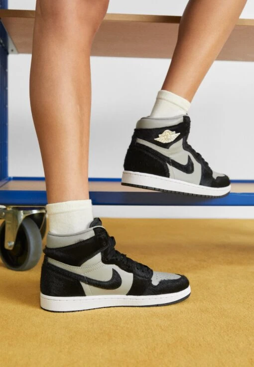W Air Jordan 1 Retro Hi Og H - High-Top Trainers - Medium Grey/Black/White -Jiaxin Sport Shop aa0652da372342e19118ca1d5dbaccc2 scaled