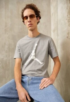 Jordan Crew - Print T-Shirt - Carbon Heather