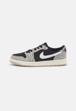 Wmns Air Jordan 1 Retro Low Og - Trainers - Black/Tech Grey/White/Sail