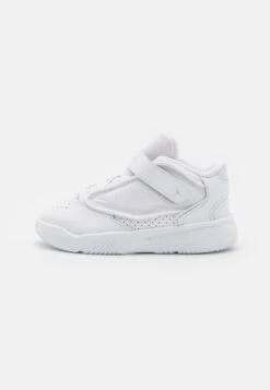Jordan Max Aura 4 Unisex - Basketball Shoes - White/Pure Platinum