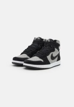 W Air Jordan 1 Retro Hi Og H - High-Top Trainers - Medium Grey/Black/White -Jiaxin Sport Shop b4dae06f718a41f4bd1b4036afc42f6d