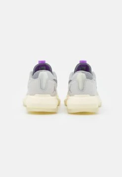 Jordan Air 200 - Trainers - Summit White/Coconut Milk/Light Smoke Grey/Wild Berry -Jiaxin Sport Shop b889bdd521ce4a13930f786e8f6c7804