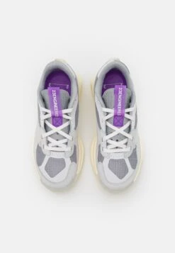 Jordan Air 200 - Trainers - Summit White/Coconut Milk/Light Smoke Grey/Wild Berry -Jiaxin Sport Shop bae806901e14418094a5aa863ee692fb