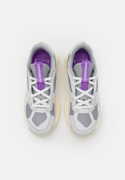 Jordan Air 200 - Trainers - Summit White/Coconut Milk/Light Smoke Grey/Wild Berry -Jiaxin Sport Shop bae806901e14418094a5aa863ee692fb scaled
