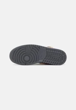 Air Jordan - Trainers - Black/Vivid Orange/Light Graphite/Cardinal Red/White -Jiaxin Sport Shop bb5352e89c01415d9c1c51070e2cfed5