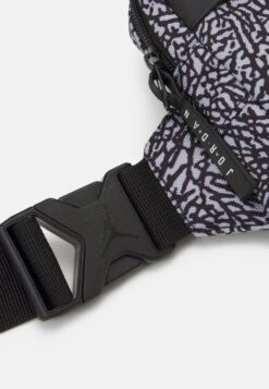 Jordan Airborne- Across Body Bag - Black -Jiaxin Sport Shop bcca08be02f046aa8f30dff0d979fcac