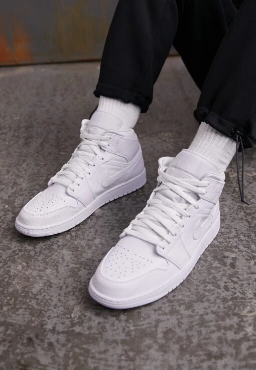 Air Jordan 1 Mid - High-Top Trainers - White -Jiaxin Sport Shop bf6aa034f80c48ffb7595fc657ff63fb scaled