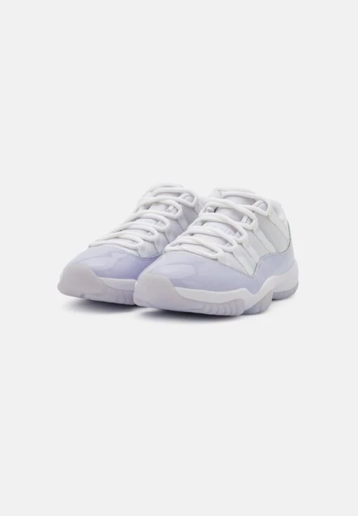 Jordan Air 11 Retro - Trainers - White/Pure Violet -Jiaxin Sport Shop c0abb90235ba4dc6b2d65ba227e6b8c4 scaled