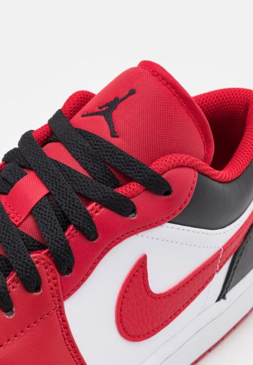 Air Jordan 1 - Trainers - White/Gym Red/Black -Jiaxin Sport Shop c11eed553545402286fb782cd5421a7b scaled