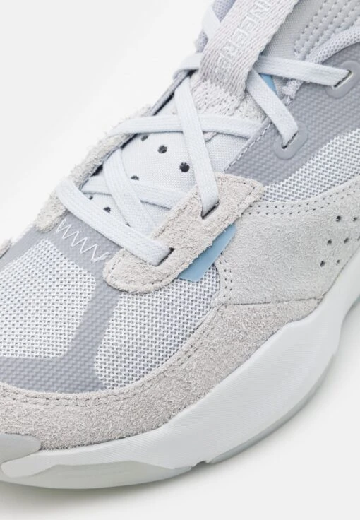 Jordan Air 200E - Trainers - Pure Platinum/Wolf Grey/Chambray -Jiaxin Sport Shop c133239d132642289e67a6e07ba6a414 scaled