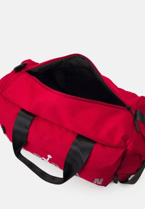 Jordan Sports Bag - Gym Red -Jiaxin Sport Shop c20c92ec483941f29682846ee8ef1f23 scaled