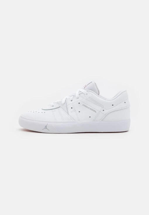 Jordan Series Es - Trainers - White/University Red/Grey Fog -Jiaxin Sport Shop c34a9a6dccfd4b8b8578ae53b7c440d7 scaled