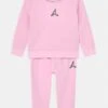 Jordan Essentials Flc Unisex Set - Tracksuit - Pink Foam -Jiaxin Sport Shop c7802a40893e45019619d836a5794d5d