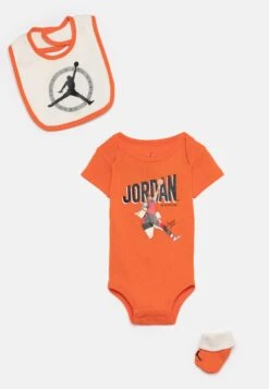 Jordan Set - Baby Gifts - Rush Orange