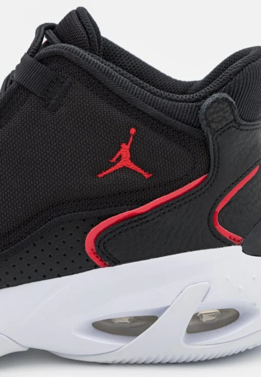 Jordan Max Aura 4 - High-Top Trainers - Black/University Red/White -Jiaxin Sport Shop c9d27ff907054972853e5ef07893533c scaled