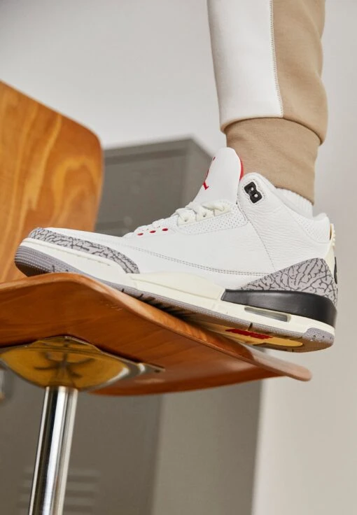 Air Jordan 3 Retro - High-Top Trainers - Summit White/Fire Red/Black/Cement Grey -Jiaxin Sport Shop cbcc1b382576483b9a0e93569a04cab9 scaled