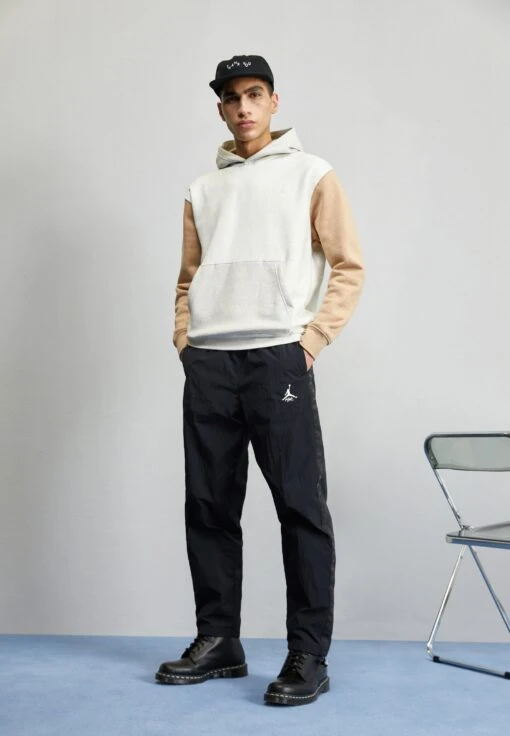 Jordan Warmup Pant - Tracksuit Bottoms - Black/Sail -Jiaxin Sport Shop ceeb05f1d1ac41da9558c7eb365761d6 scaled