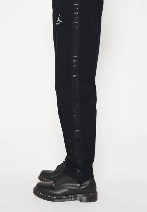 Jordan Warmup Pant - Tracksuit Bottoms - Black/Sail -Jiaxin Sport Shop cfb86a00104042f5bd21730327c58259 scaled