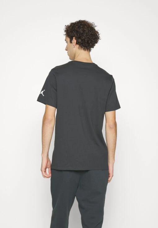 Jordan Crew - Print T-Shirt - Off Noir/White -Jiaxin Sport Shop d2ce08a9ba734b958ab03d59b98dfbb1 scaled