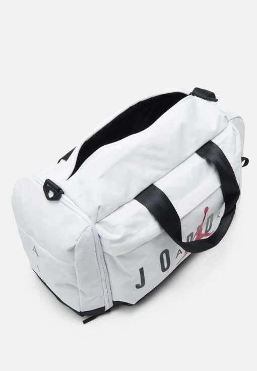 Jordan Sports Bag - White -Jiaxin Sport Shop d2d87800a75f4339ab5026dc951f0122 scaled